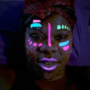 Meet your Posher, Latrice